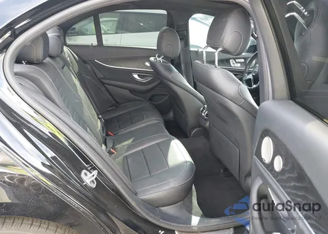 2022 Mercedes-Benz E 350 z USA, uszkodzony, nr VIN W1KZF8DB3NB098863